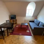 Beautiful Apartment Near Florenc Area Of Prague