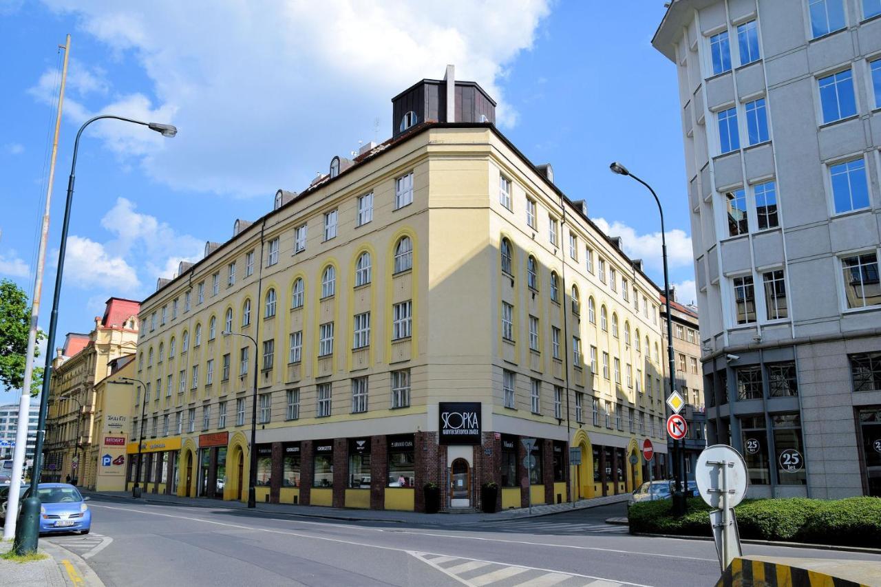 Beautiful Near Florenc Area Of Apartment *